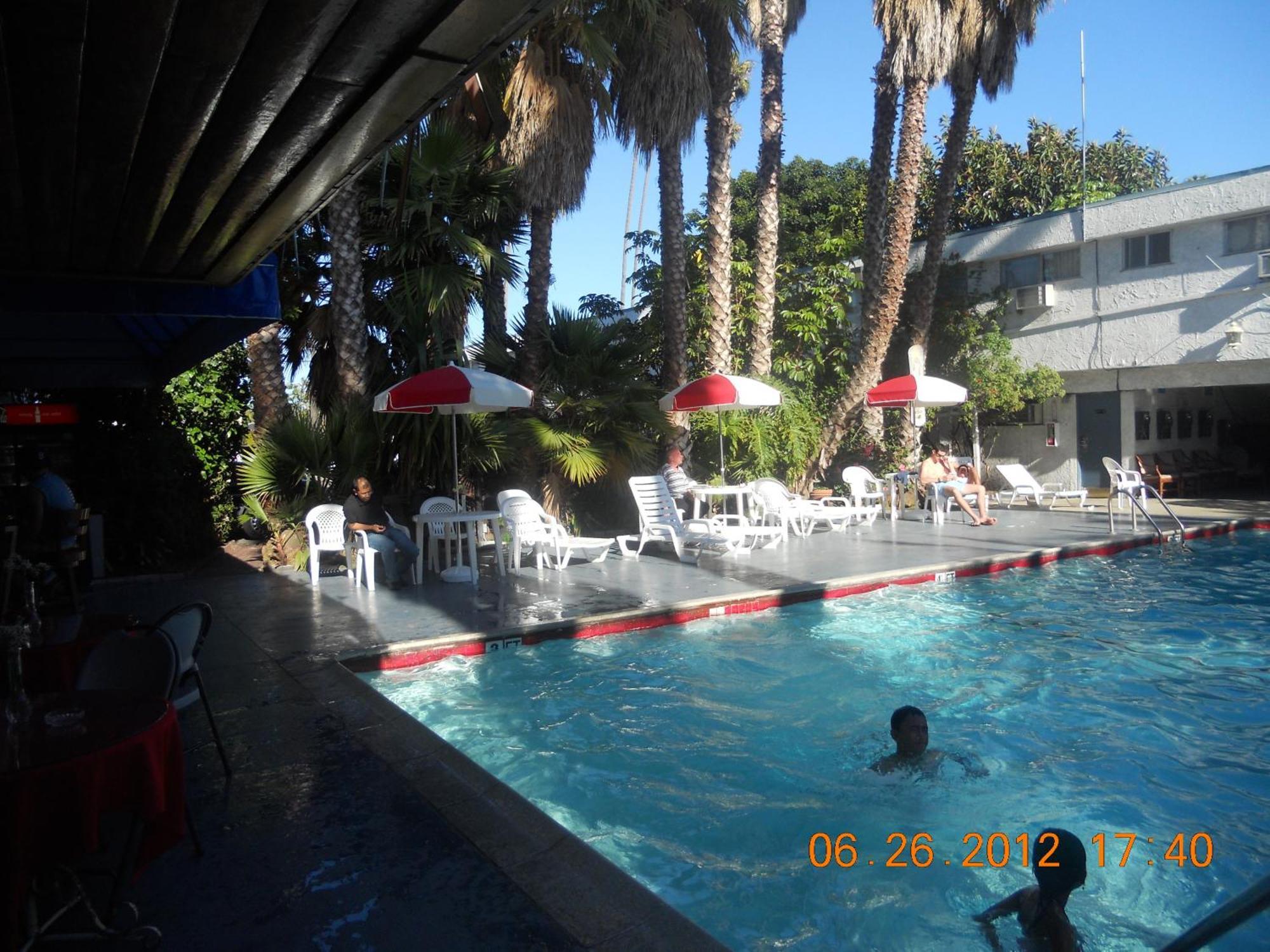 Tradewinds Airport Hotel Inglewood Exterior foto