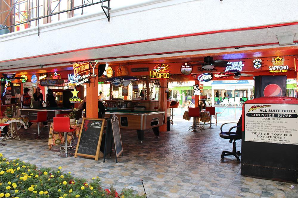 Tradewinds Airport Hotel Inglewood Exterior foto